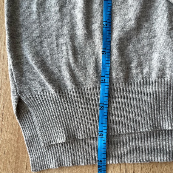 ROOLEE color block lightweight sweater - Size M - Picture 16 of 16